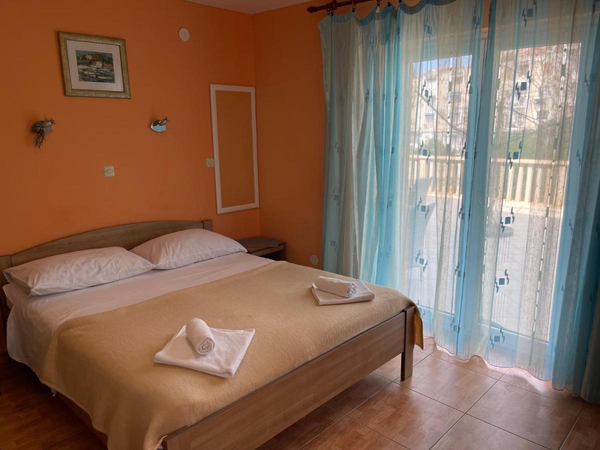 Ivanka Apartment Hvar Town